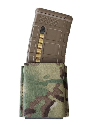 "Laminate Single 5.56 Shorty KYWI Pouch - Streamlined and secure storage solution for a single 5.56 magazine. Elevate your tactical gear with the innovative KYWI system, ensuring quick and reliable access to essential ammunition in a compact design."